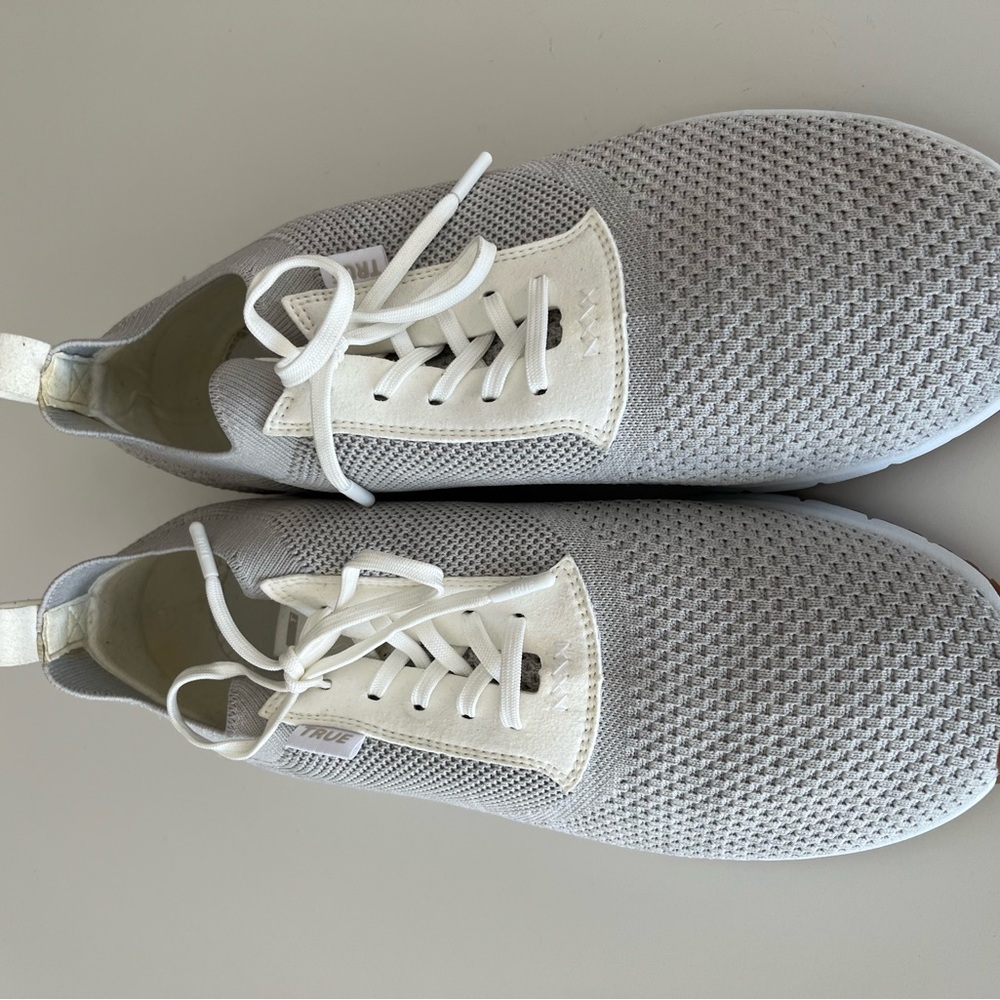 Off white True golf casual golf shoes NEW NO TAG size 12 - Picture 3 of 5